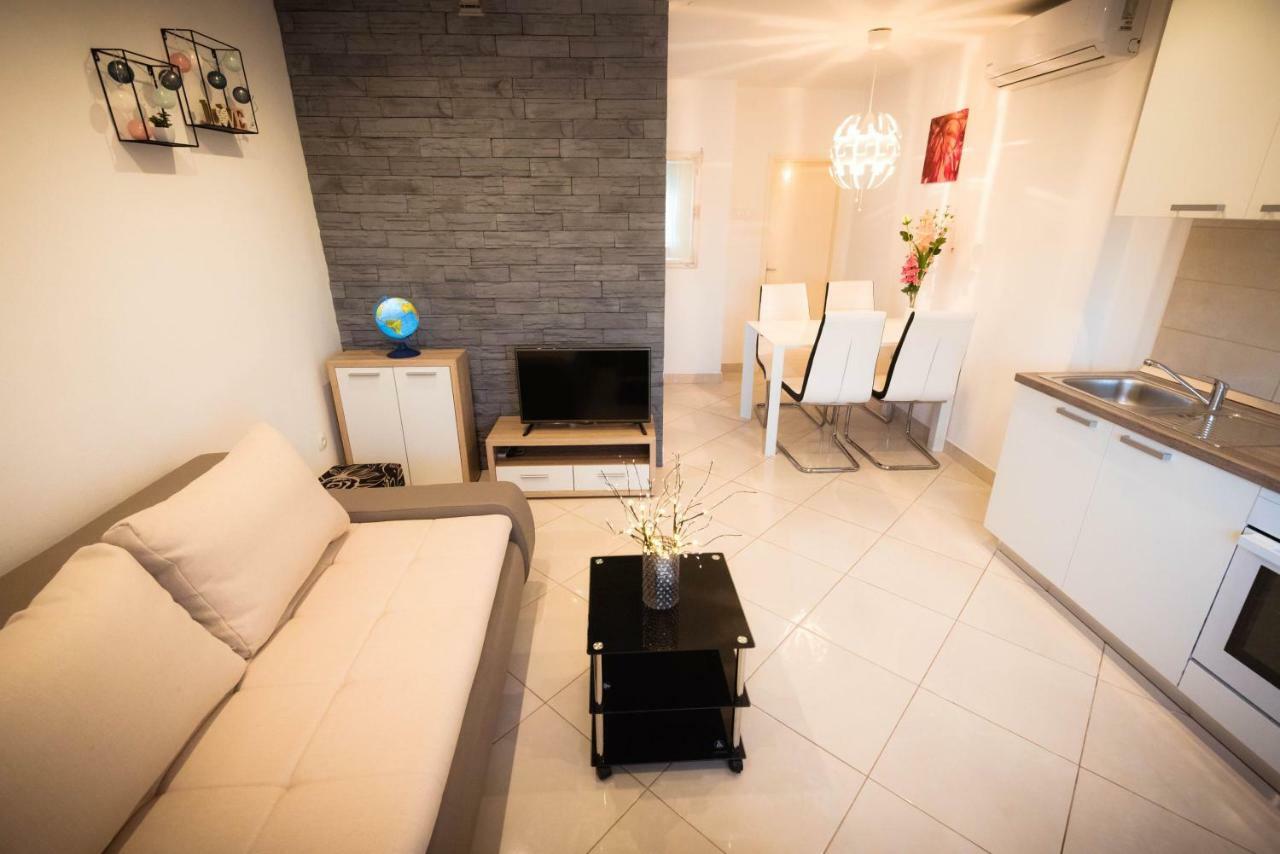 Apartments Nakic Šibenik Esterno foto