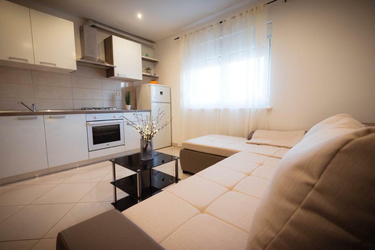 Apartments Nakic Šibenik Esterno foto