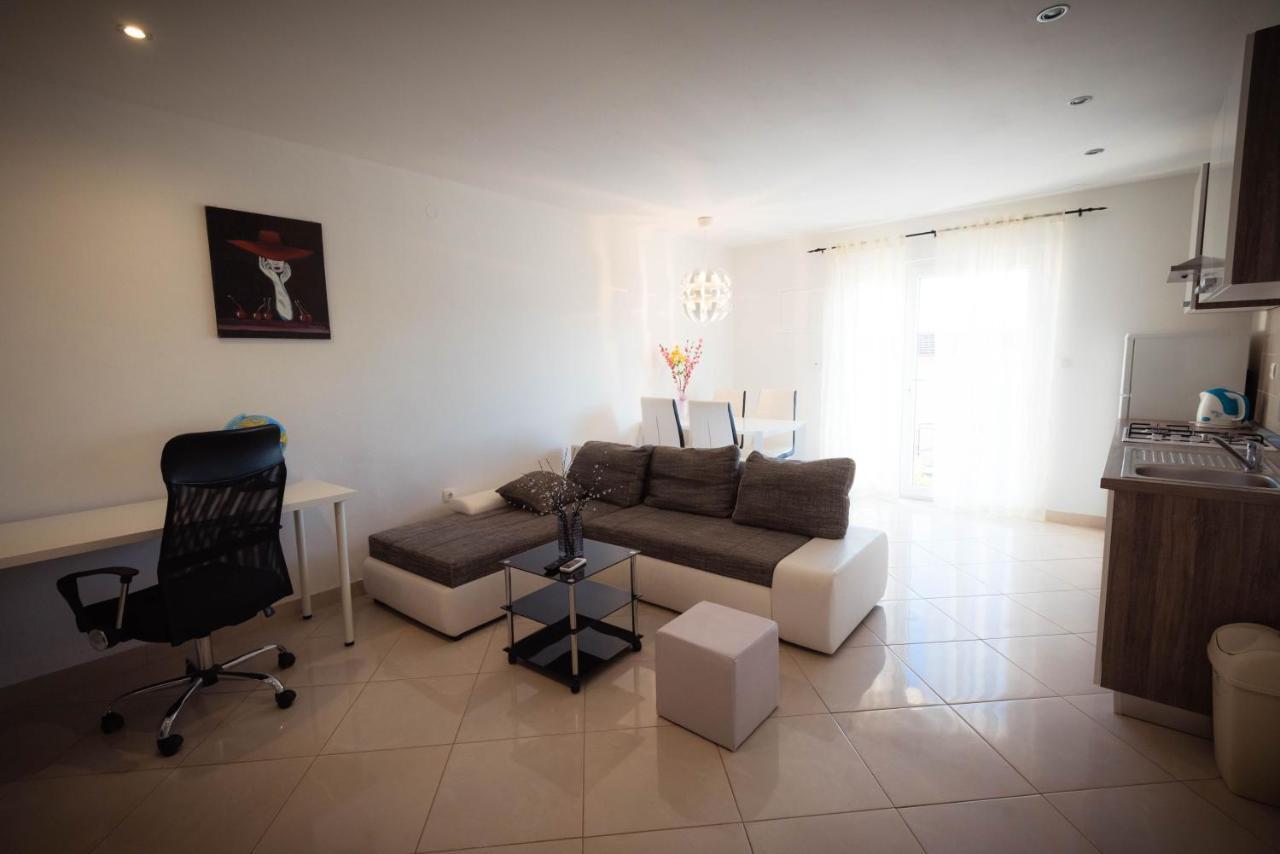 Apartments Nakic Šibenik Esterno foto